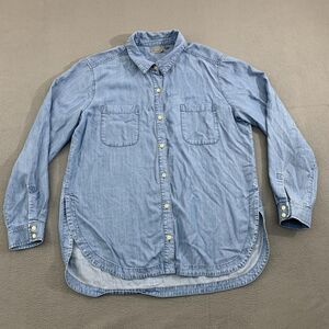 Athleta Shirt Womens Large Blue Long Sleeve Button Up Denim Chambray Casual Top